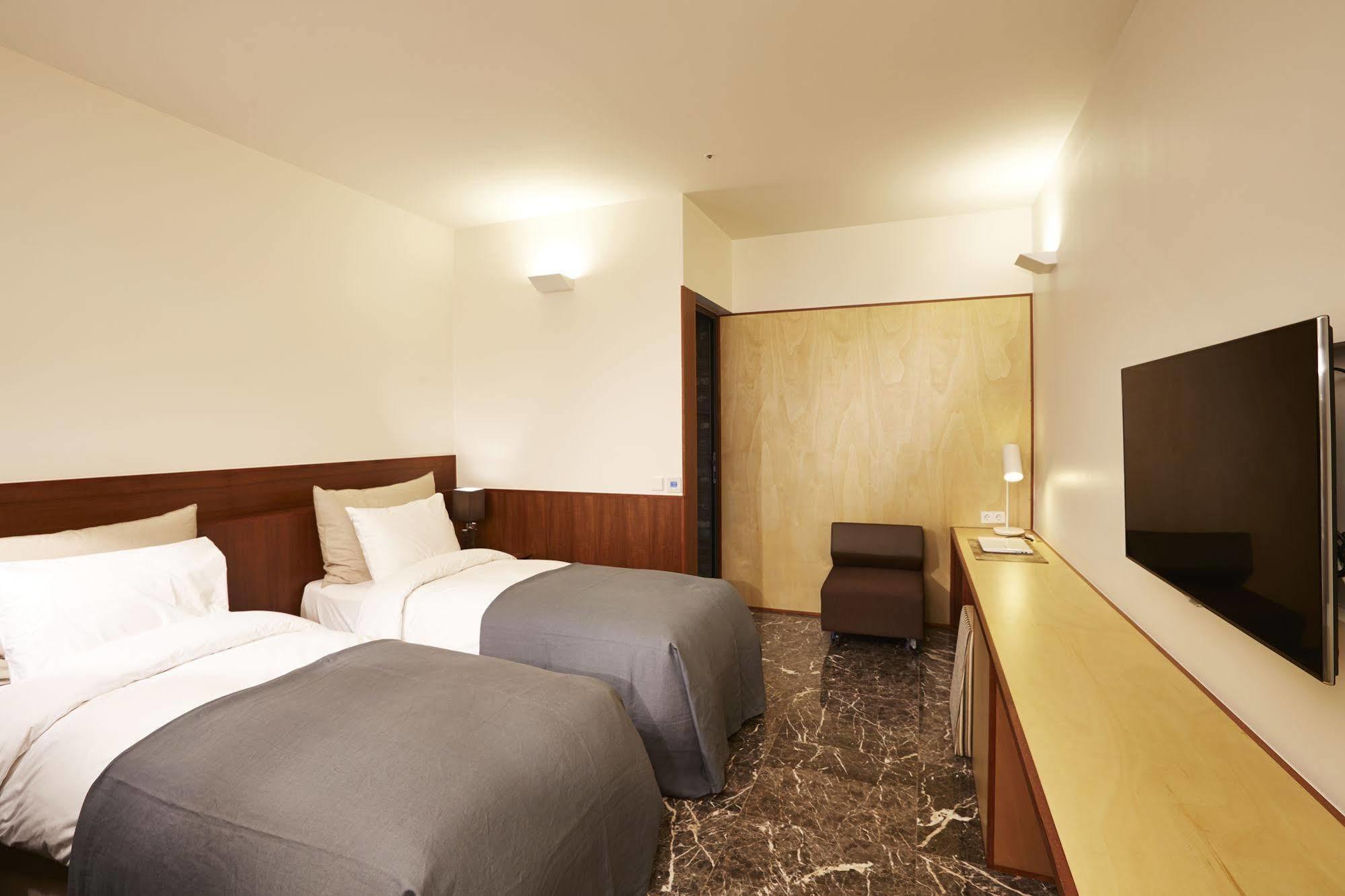 Snow Hotel Seoul Exterior foto
